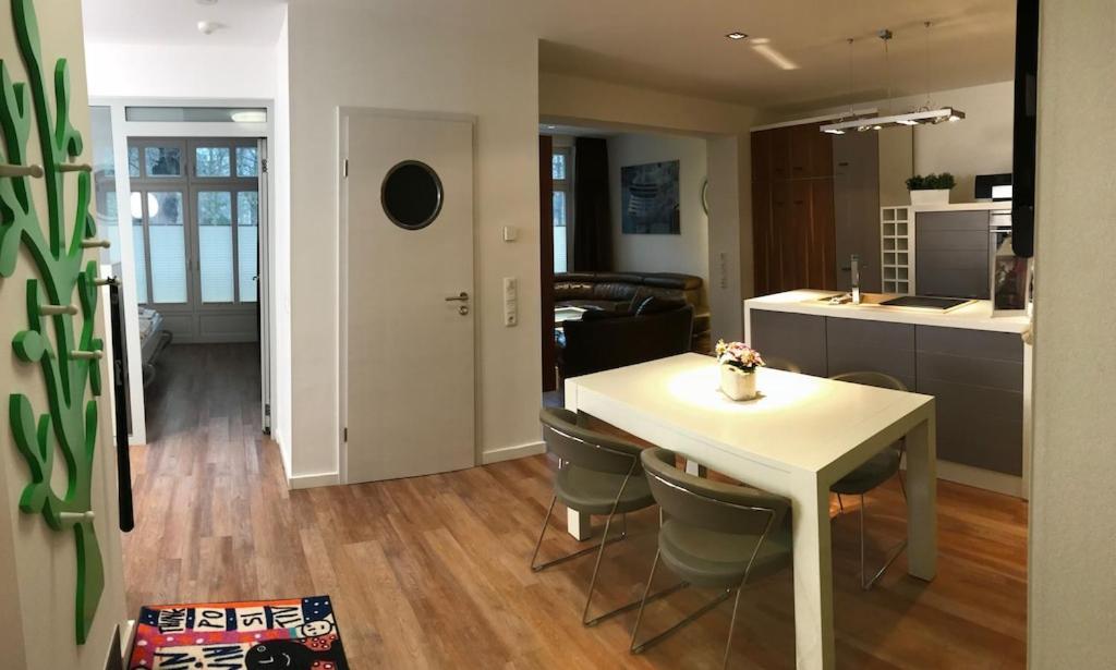 Exclusive Fewo In Warnemuende, 150M To The Beach, 2 Bathrooms, 2 Bedrooms, Sauna, Wifi And Much More. روستوك المظهر الخارجي الصورة
